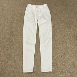 American Eagle Next Level Stretch White Jeggings - size 00